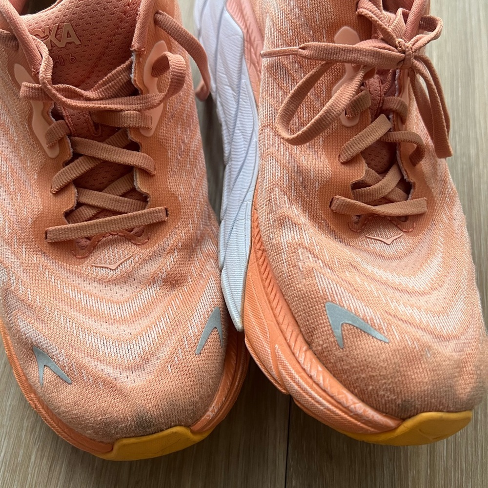 Hoka One One Arahi 6 Womens Size 8B Orange Walking Shoes - Picture 2 of 10